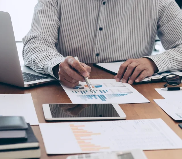 Commercial Strategy - business consultation services, business consultation solutions, management consultation services, business growth consulting services, Elavaite business consultants